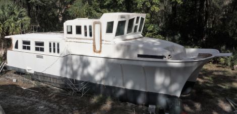 Used Motoryachts For Sale in Orlando, Florida by owner | 2000 Custom 62 Catamaran